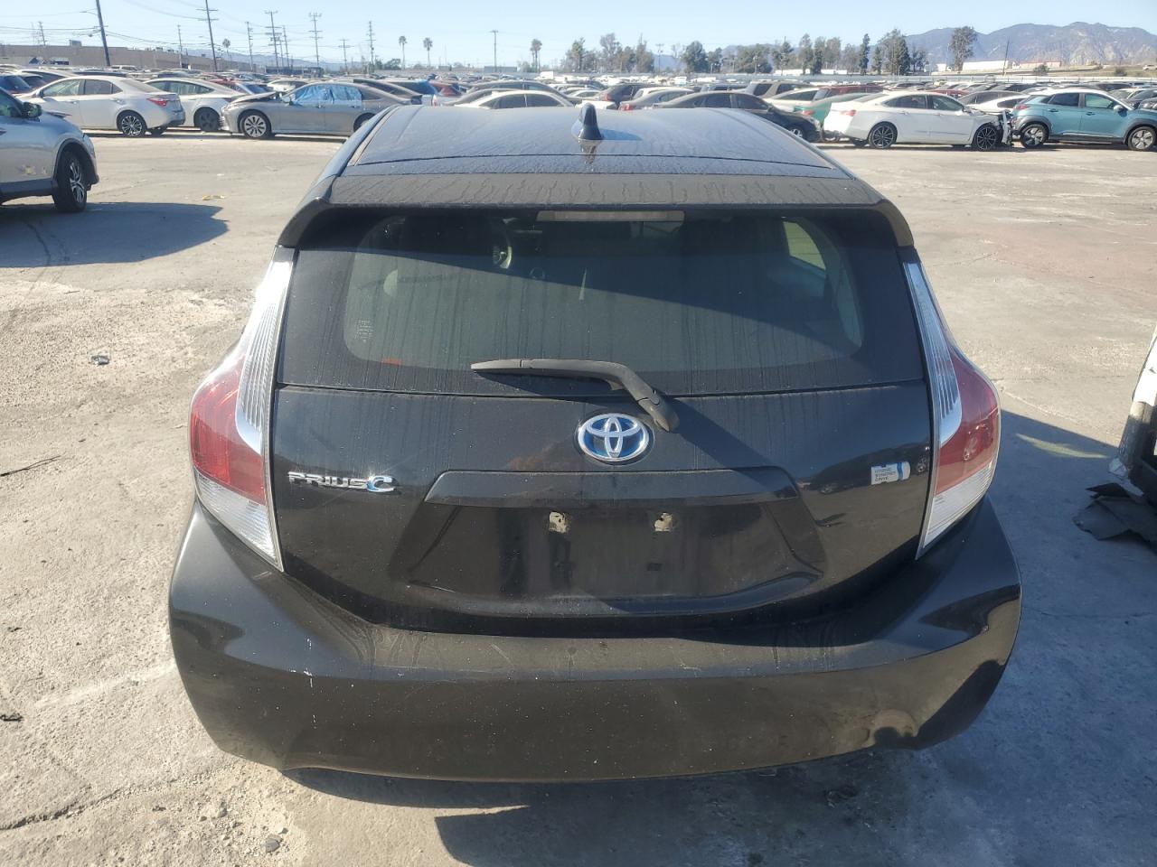 2015 Toyota Prius - Image 6