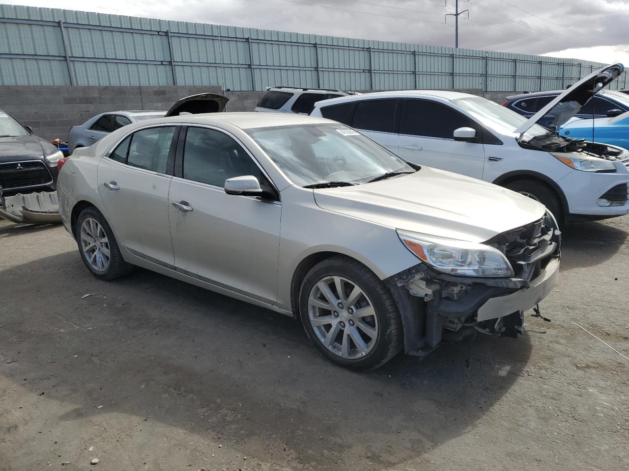 2015 Chevrolet Malibu - Image 4