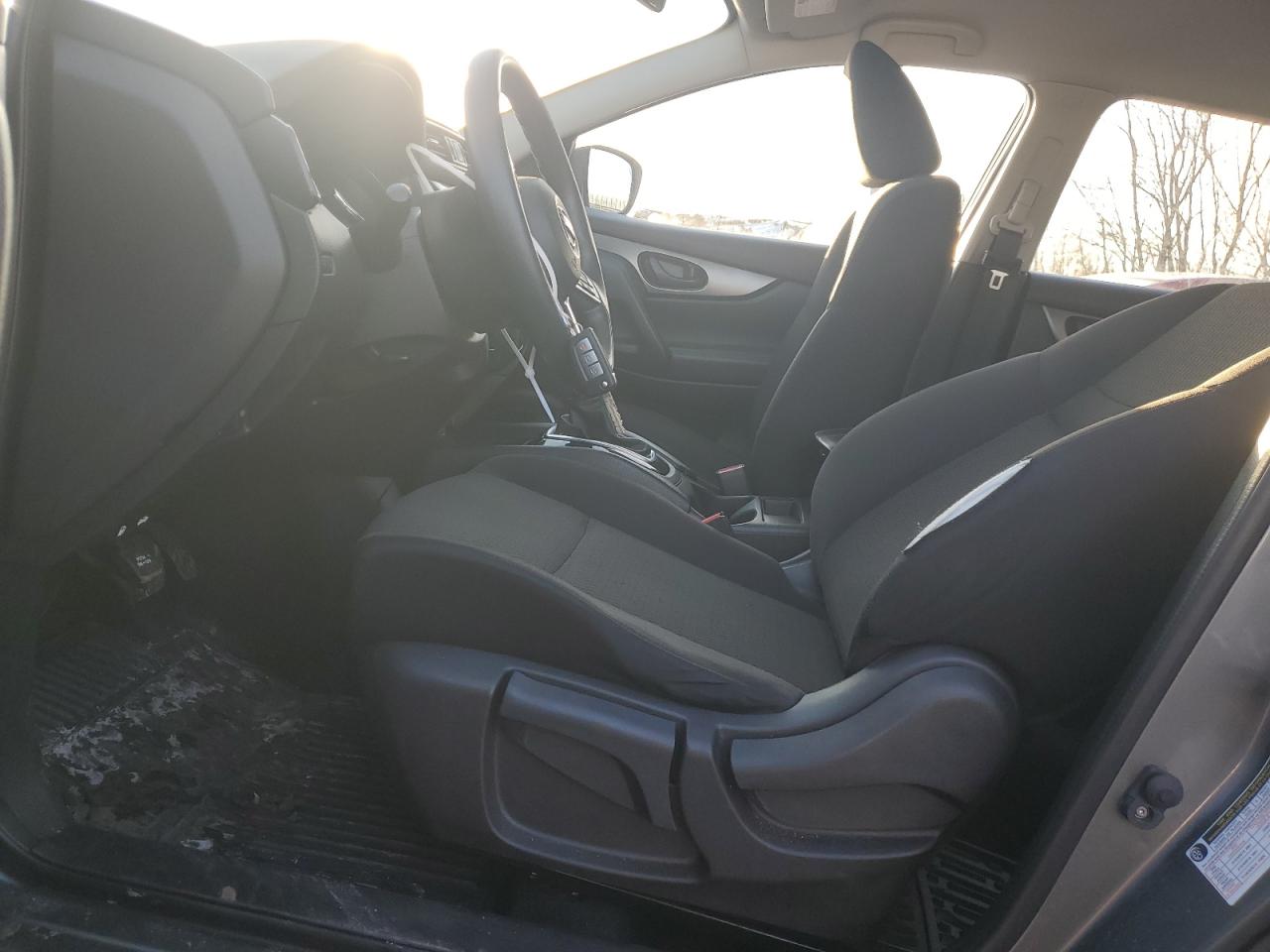 2018 Nissan Rogue - Image 7