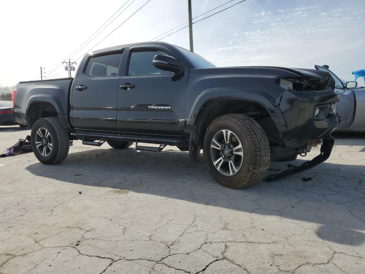 2017 Toyota Tacoma - Image 4