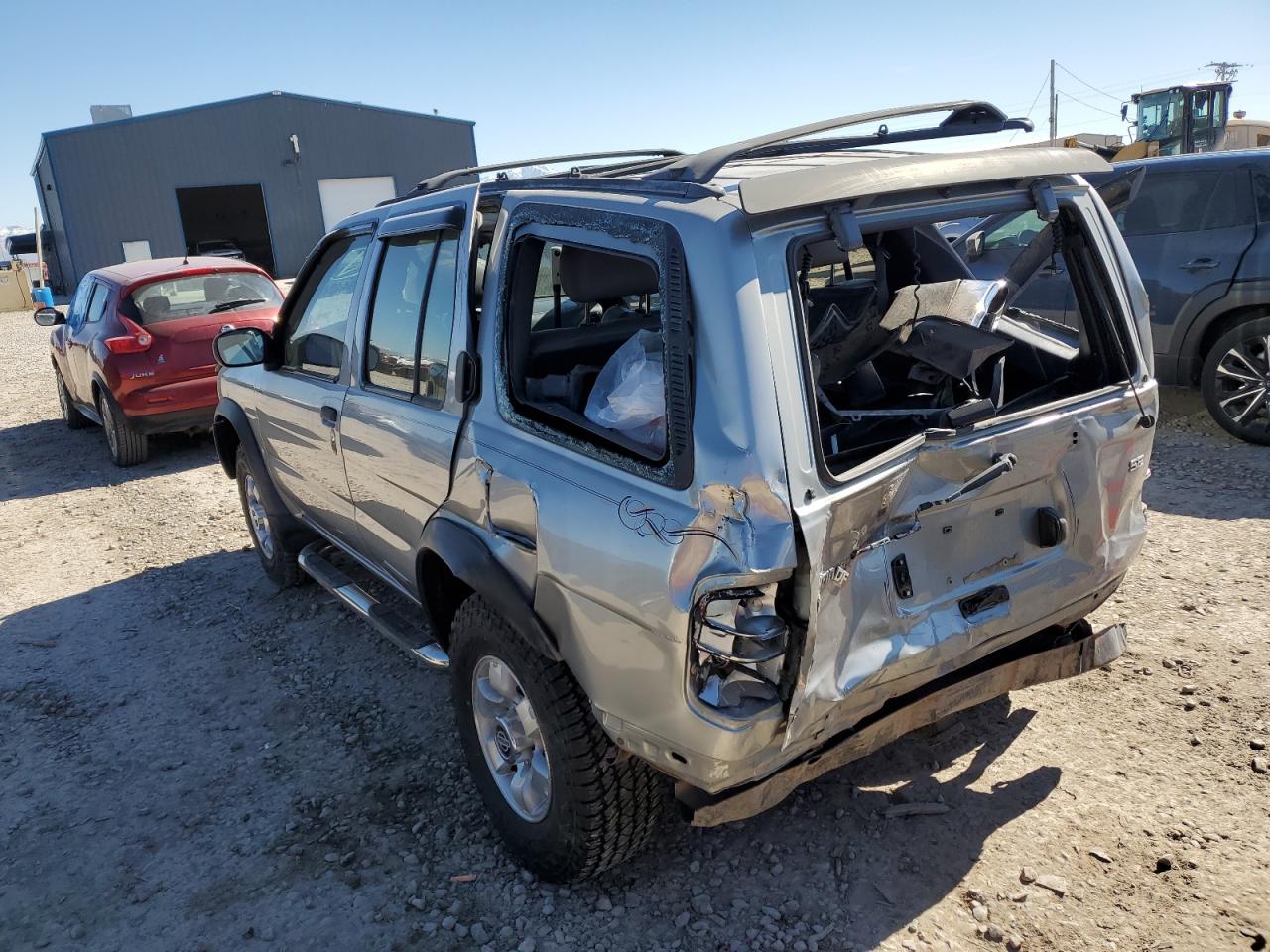 1998 Nissan Pathfinder - Image 2