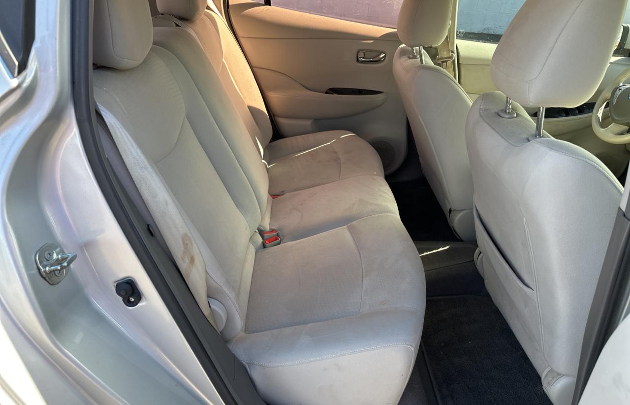 2012 Nissan Leaf - Image 6