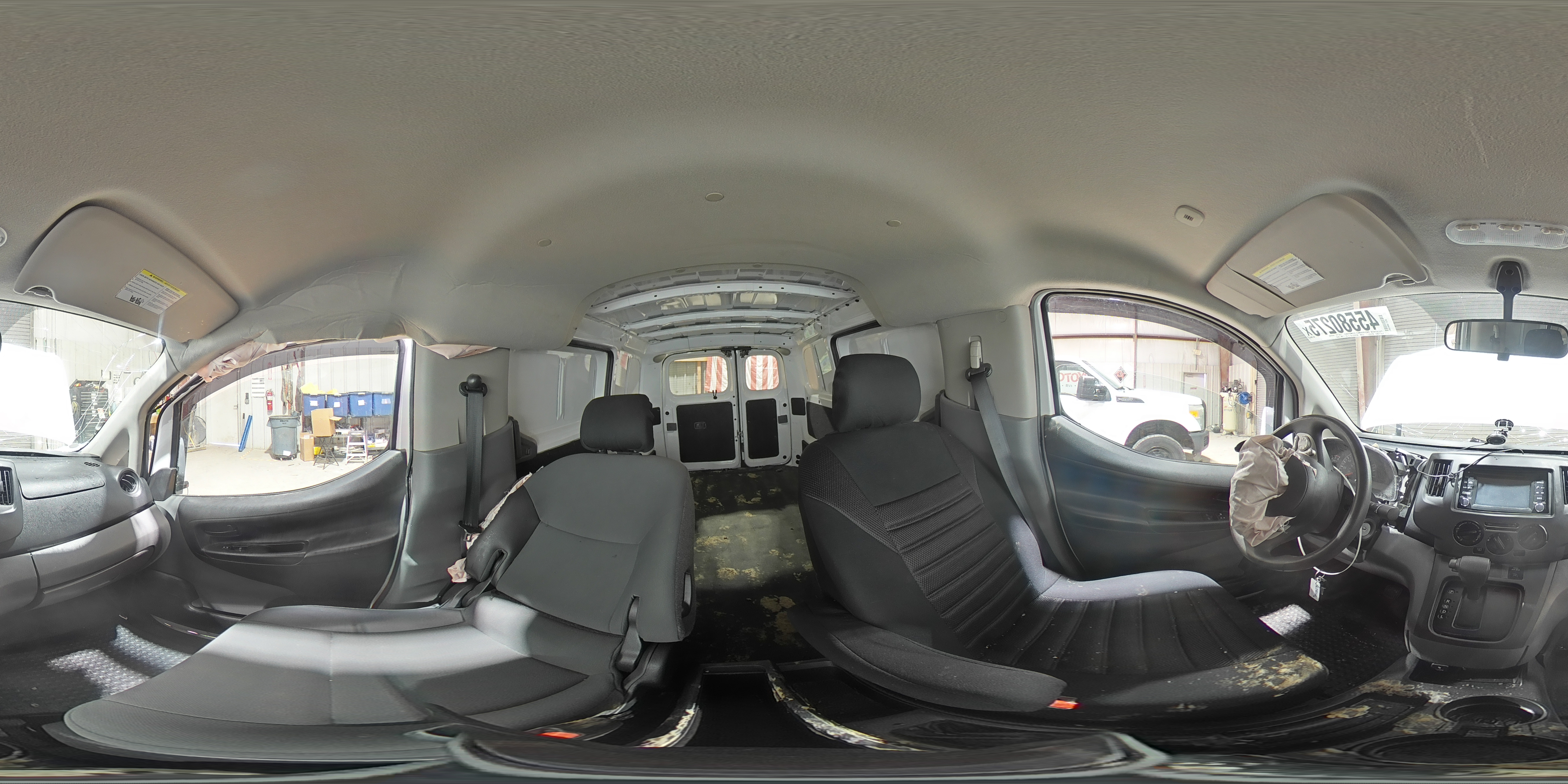 2015 Nissan NV - Image 13