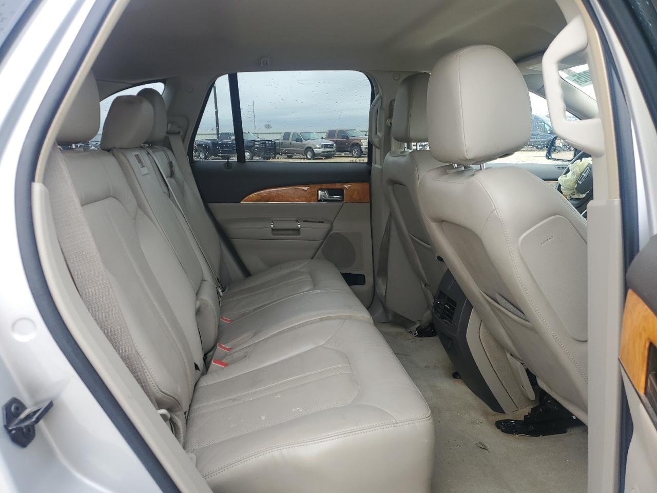 2013 Lincoln MKX - Image 11