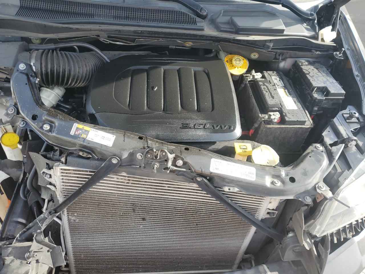 2019 Dodge Caravan - Image 12
