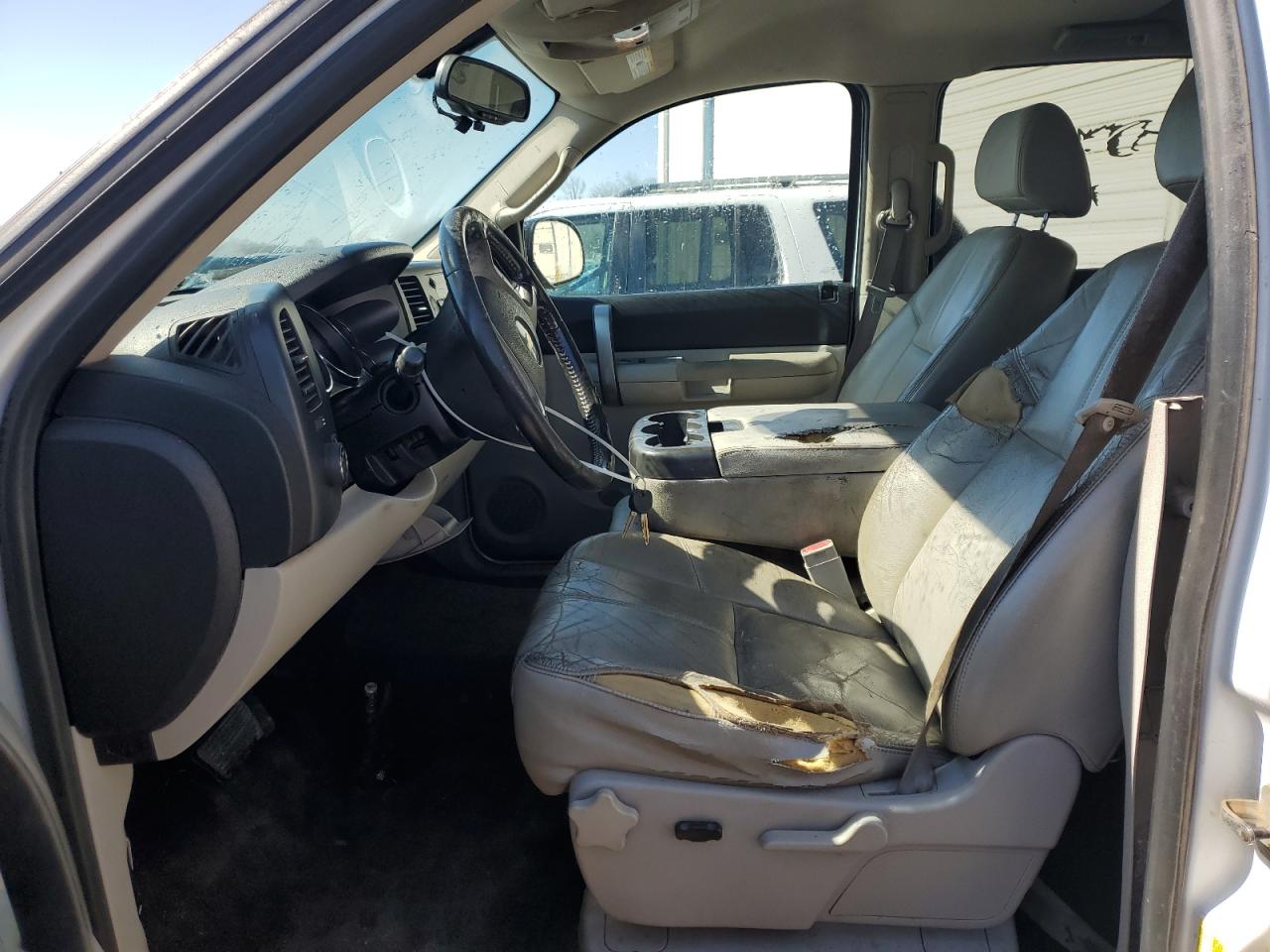 2009 Chevrolet Silverado - Image 7