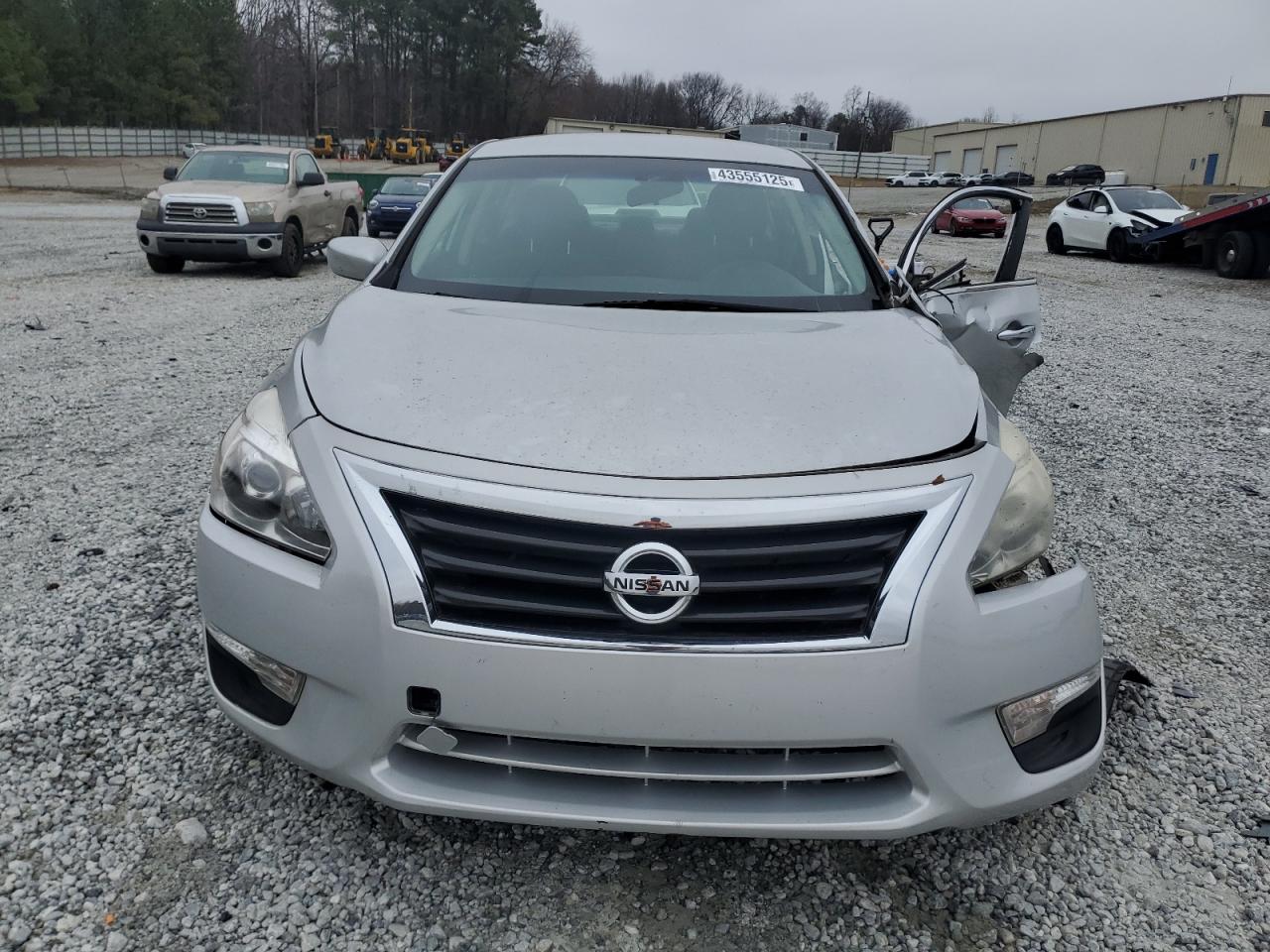 2014 Nissan Altima - Image 5