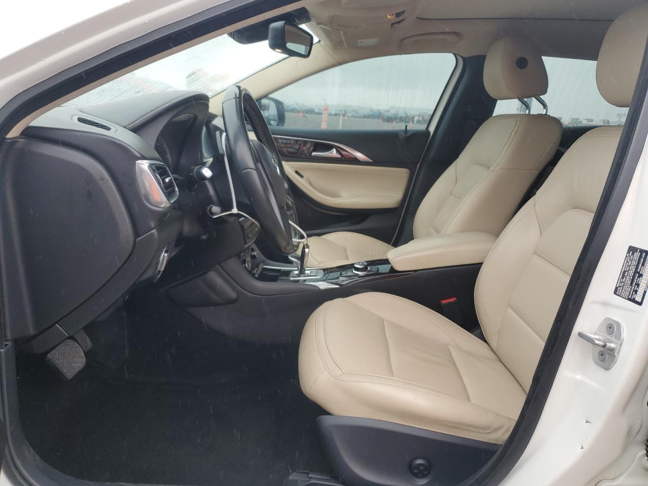 2017 Infiniti QX30 - Image 7