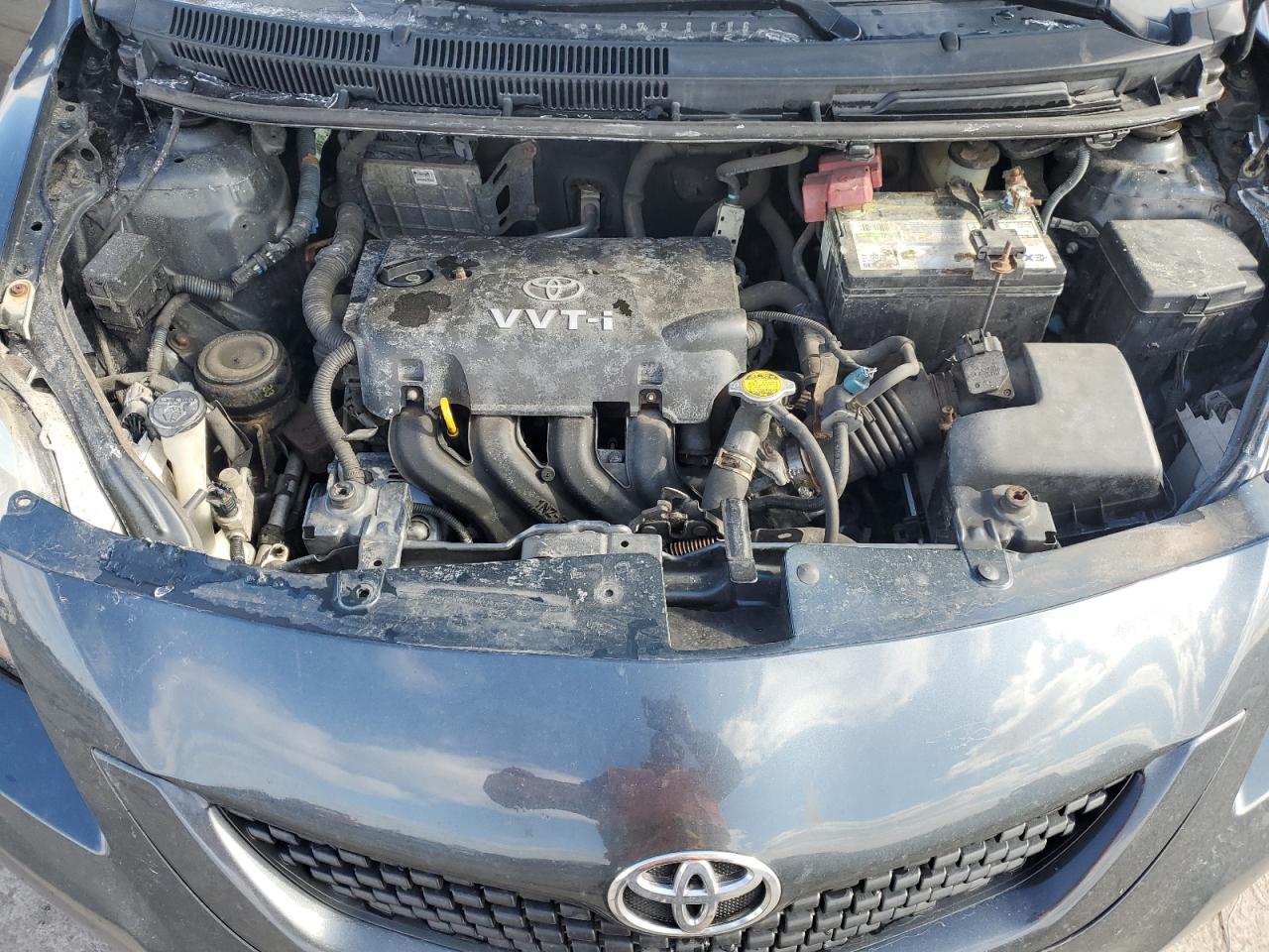 2010 Toyota Yaris - Image 12