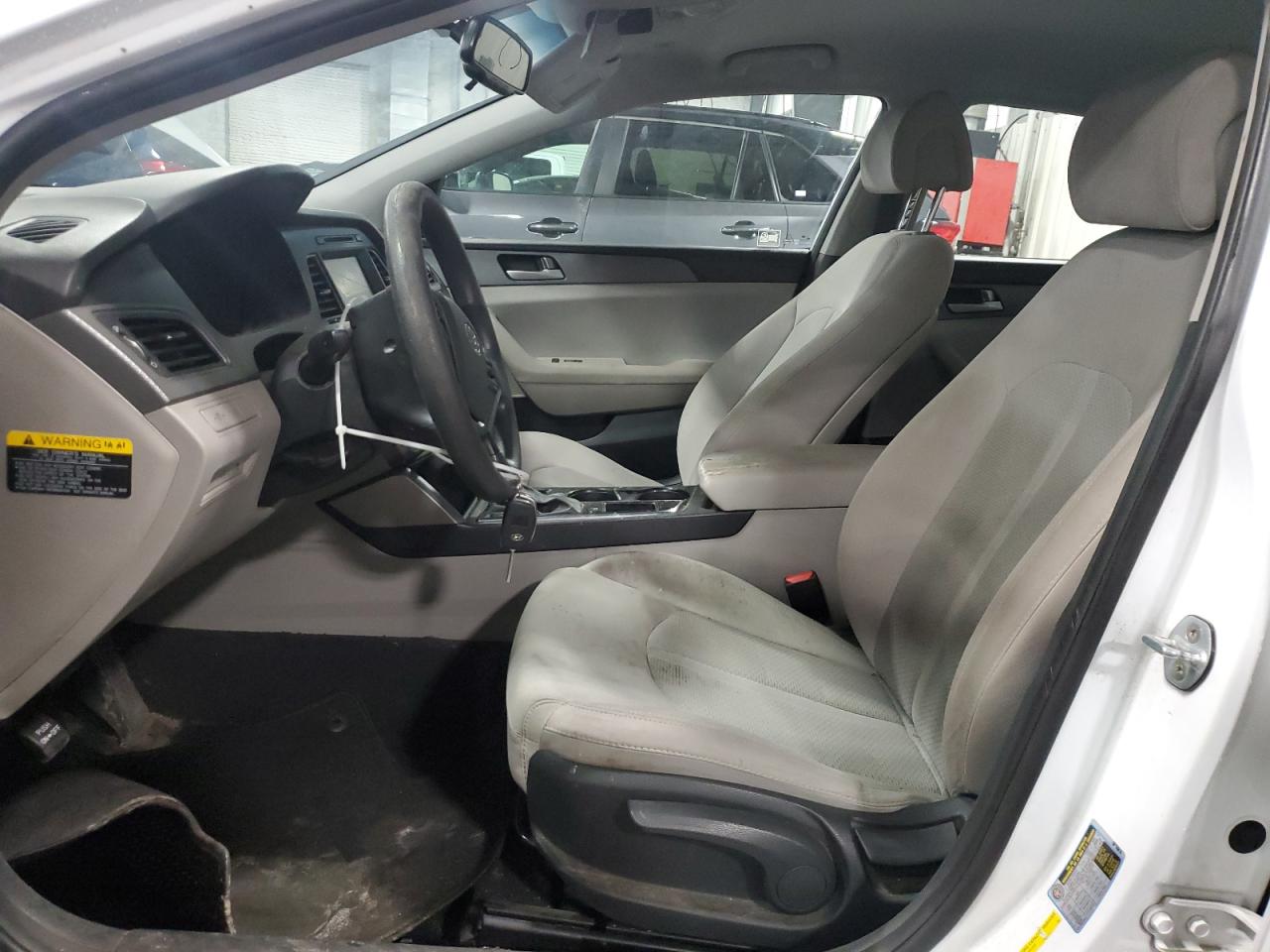 2016 Hyundai Sonata - Image 7