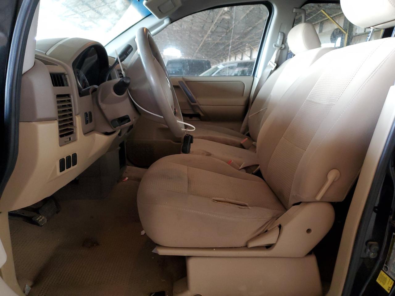 2011 Nissan Titan - Image 7