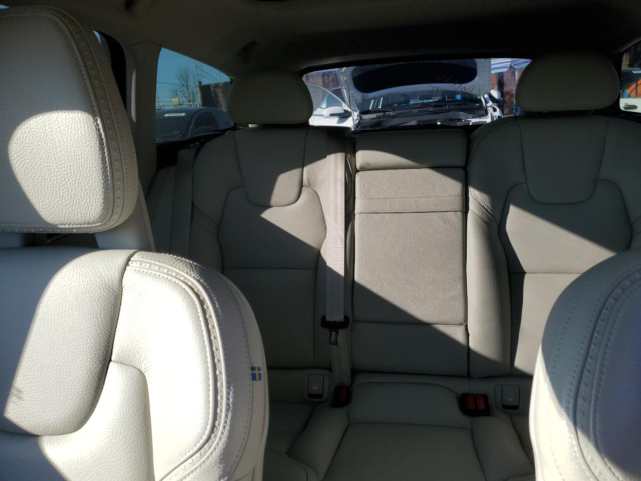 2018 Volvo V90 - Image 10
