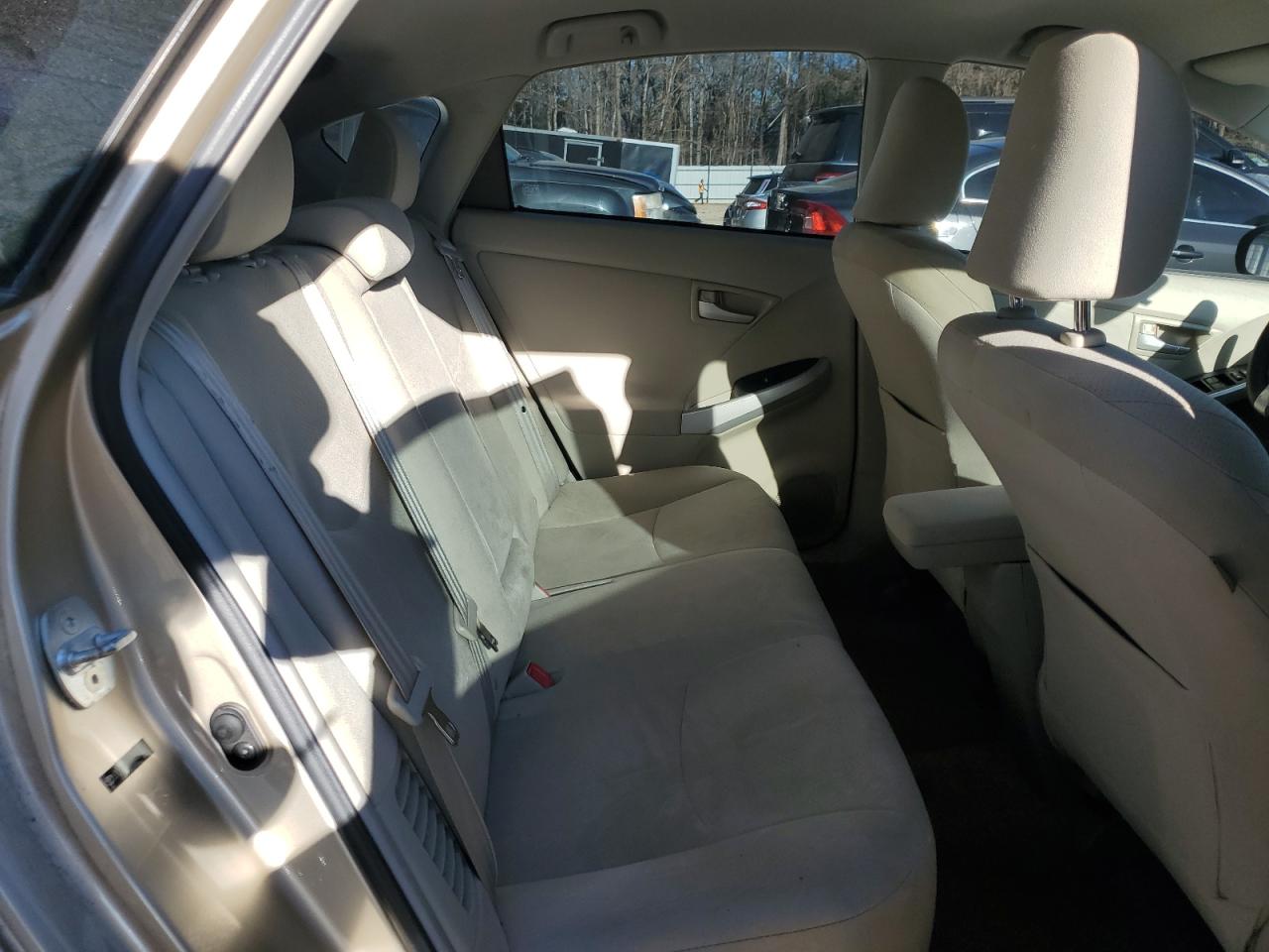 2010 Toyota Prius - Image 10