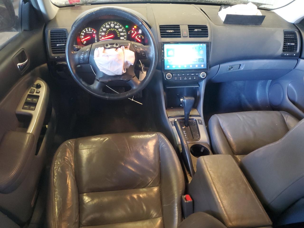 2003 Honda Accord - Image 8