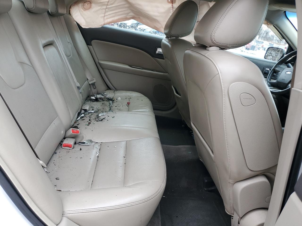 2010 Ford Fusion - Image 11