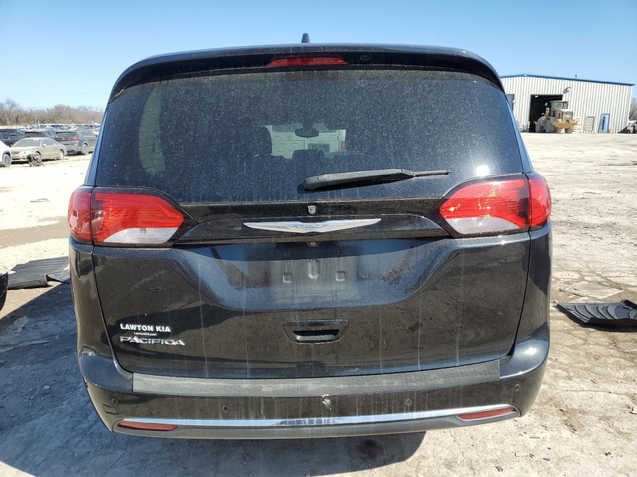 2017 Chrysler Pacifica - Image 6