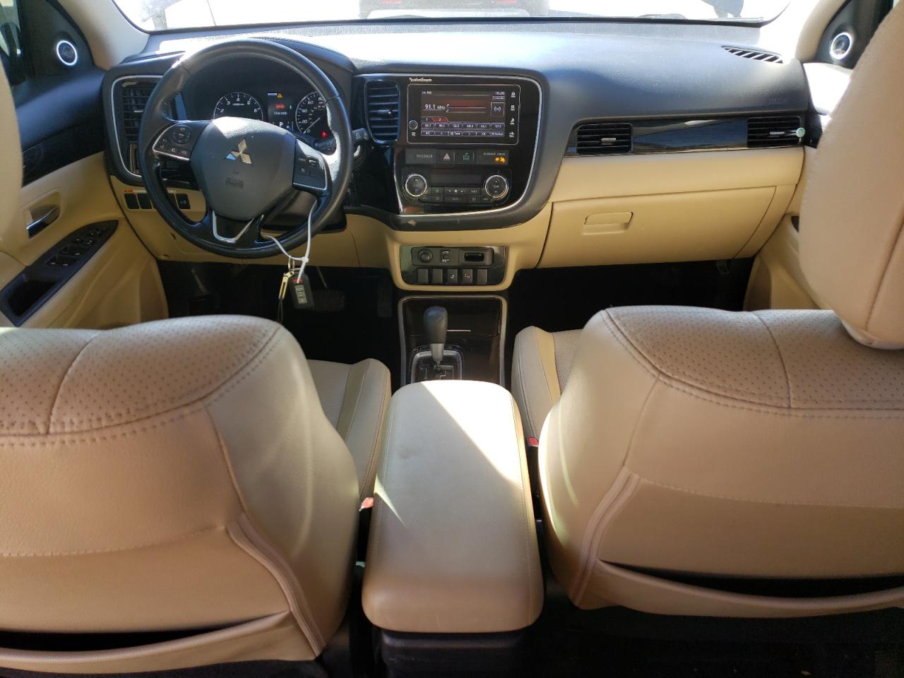 2018 Mitsubishi Outlander - Image 8