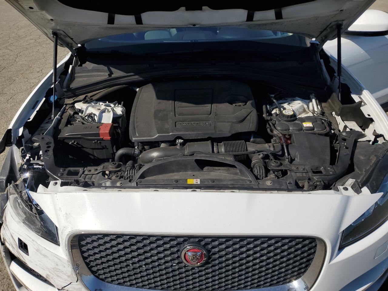 2018 Jaguar F-Pace - Image 11
