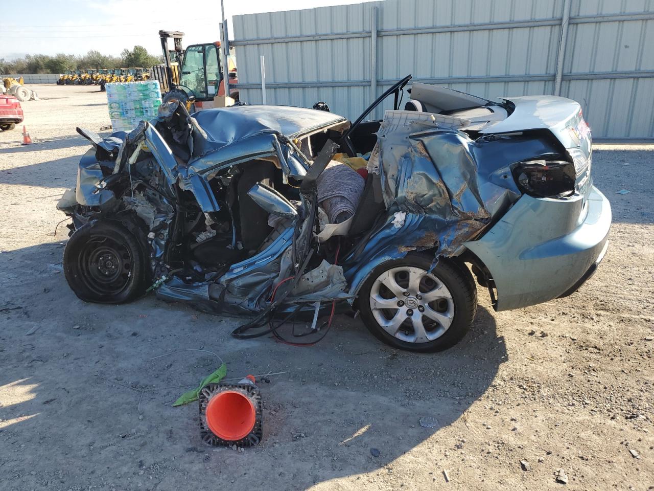 2011 Mazda 3 - Image 2