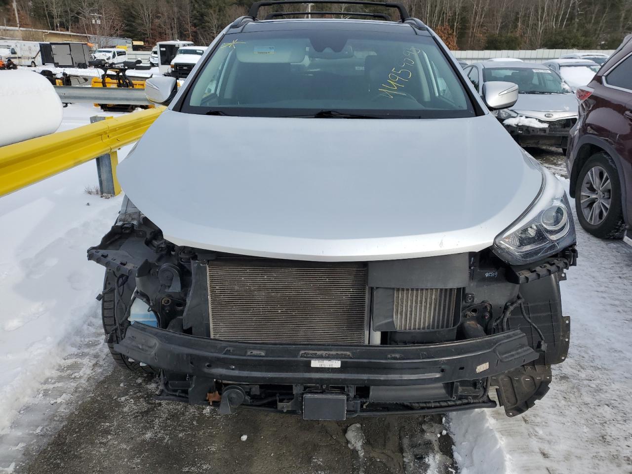 2017 Hyundai Santa Fe - Image 5