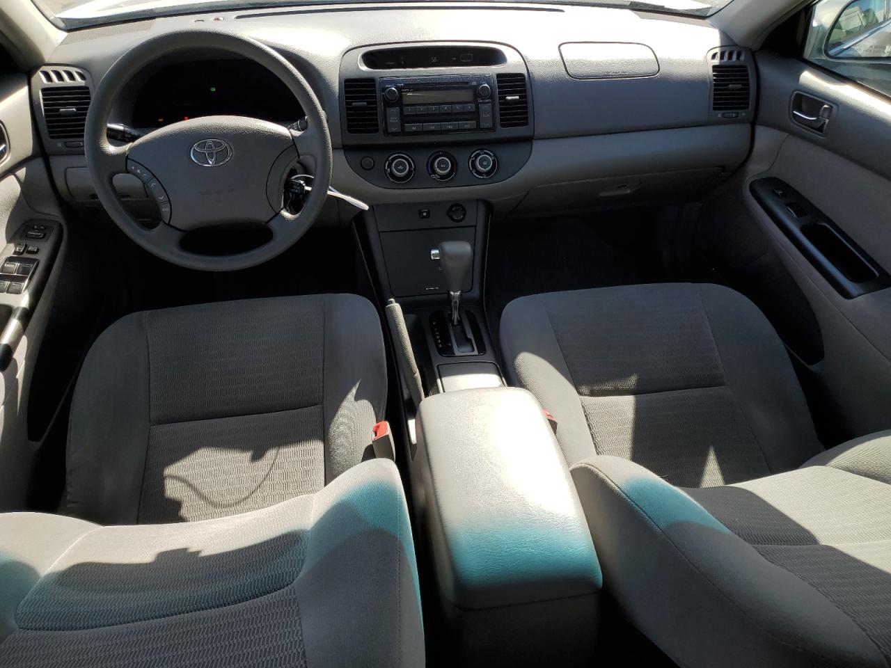 2005 Toyota Camry - Image 8