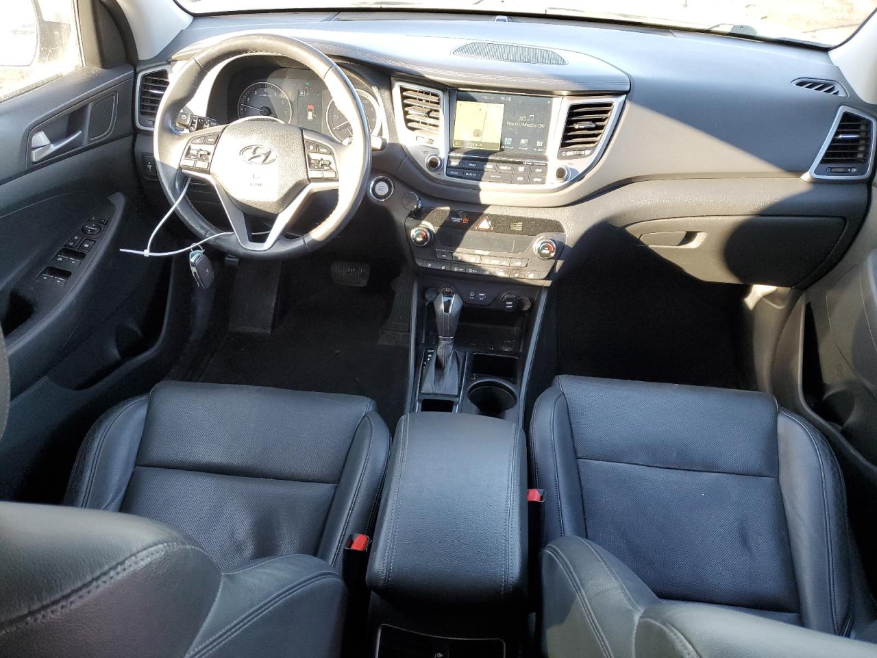 2016 Hyundai Tucson - Image 8