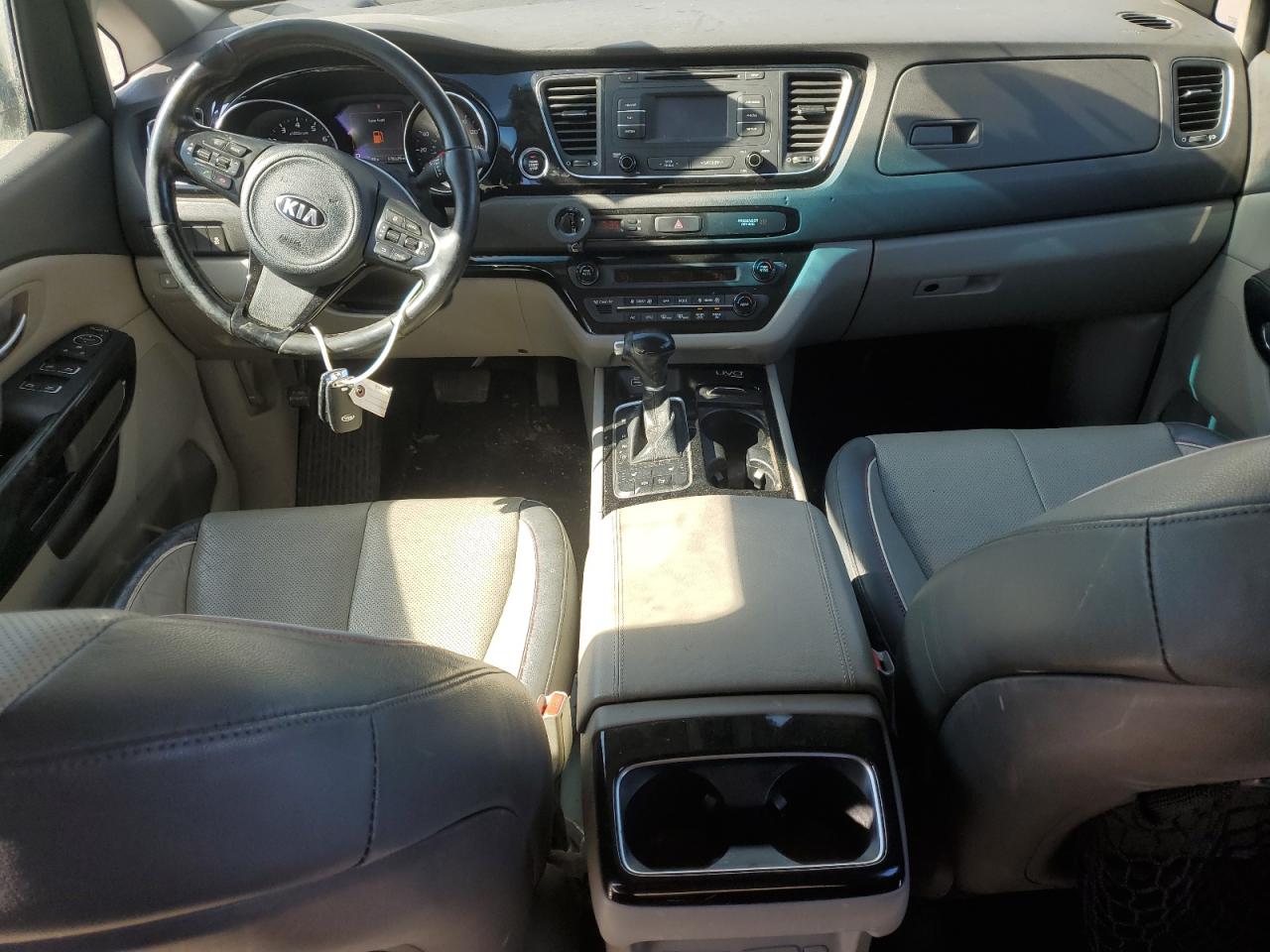 2015 Kia Sedona - Image 8