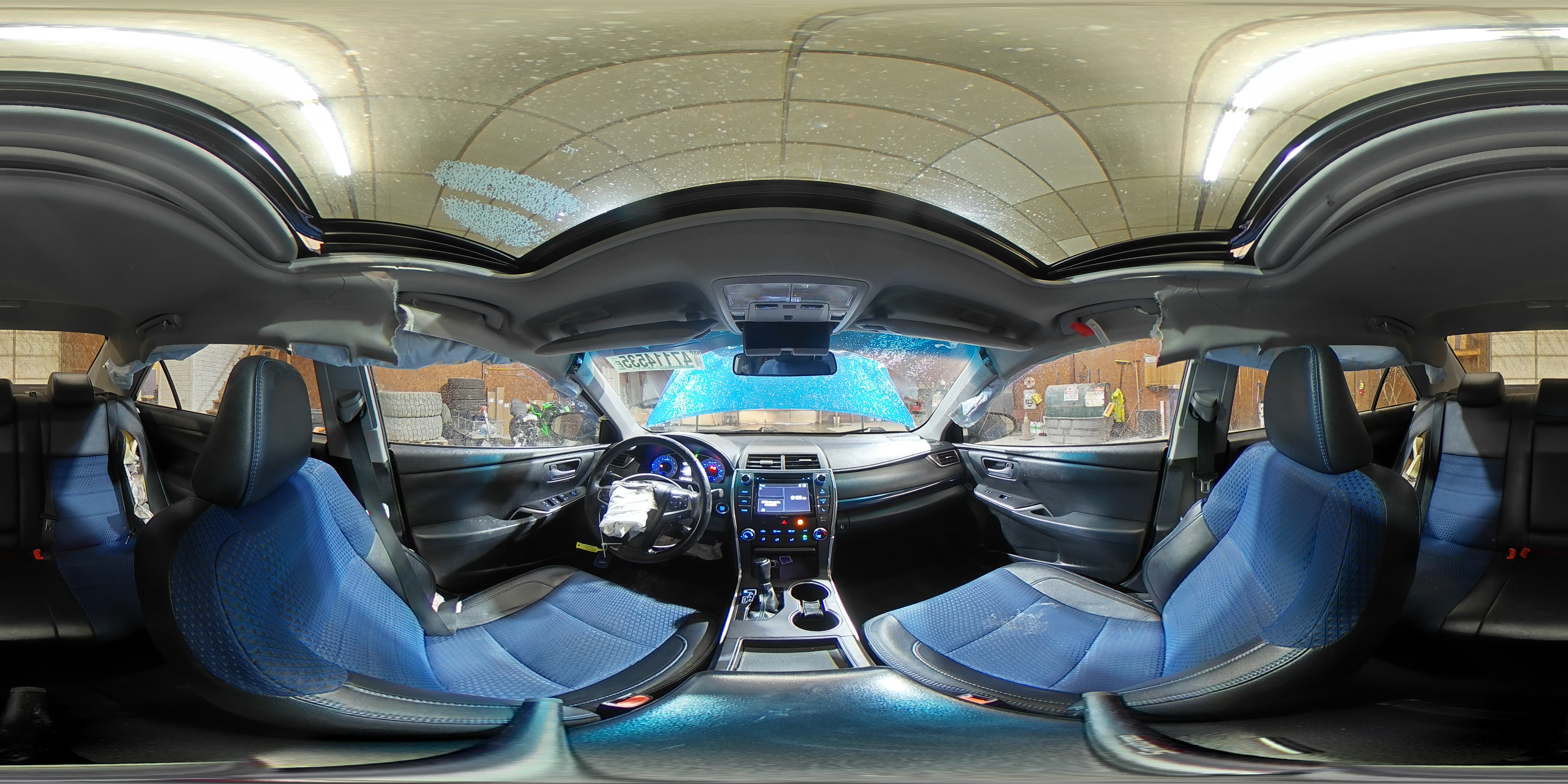 2016 Toyota Camry - Image 12