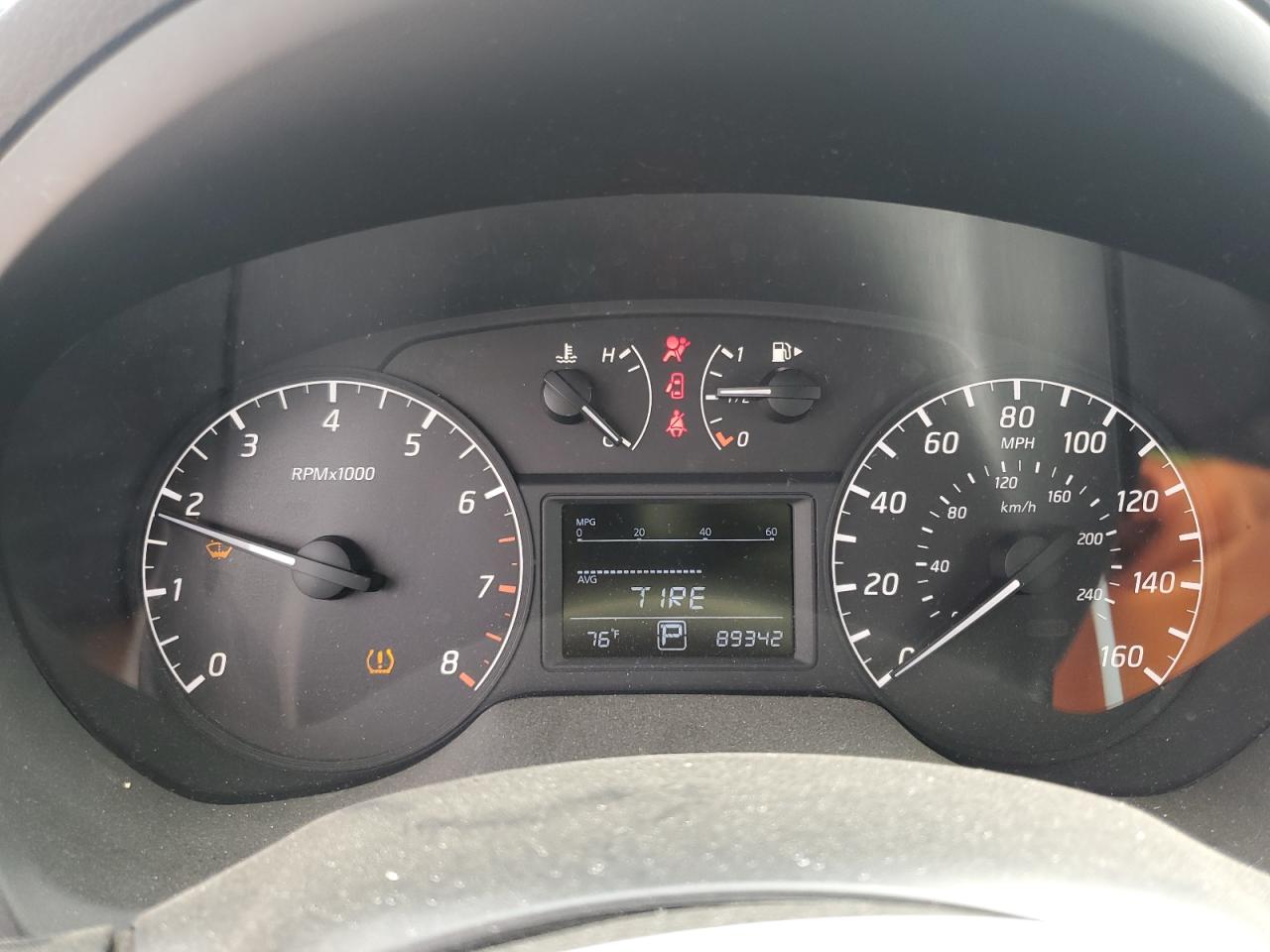 2015 Nissan Sentra - Image 9