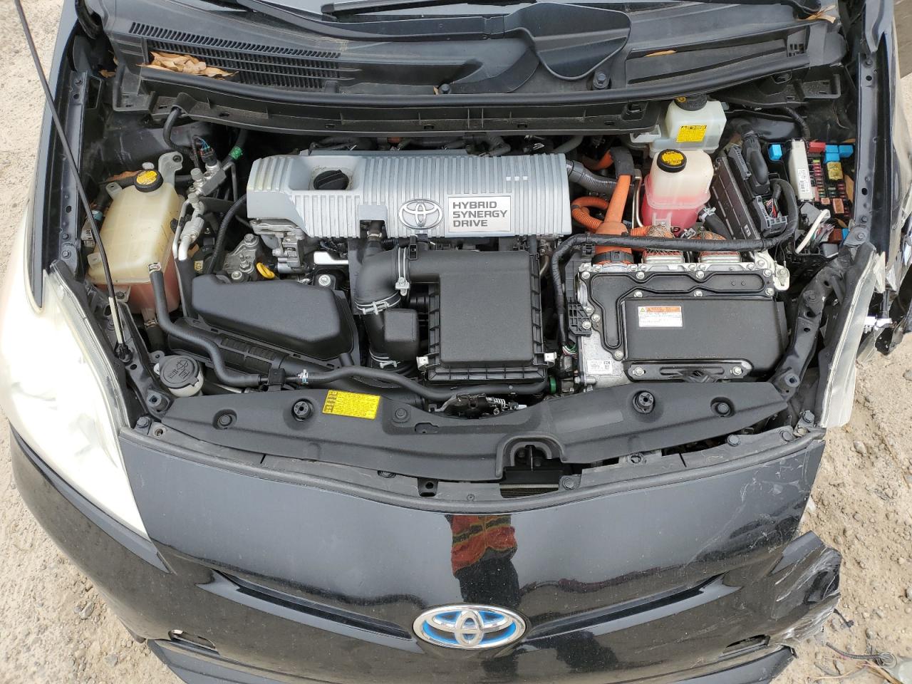2013 Toyota Prius - Image 12
