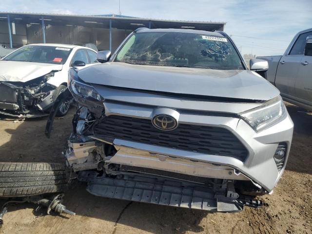 TOYOTA RAV4 2020 Серебристый