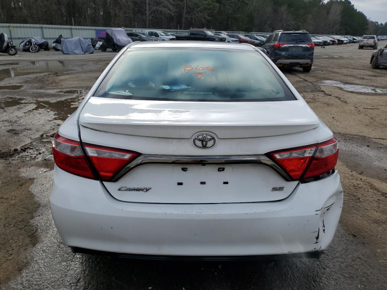2016 Toyota Camry - Image 6