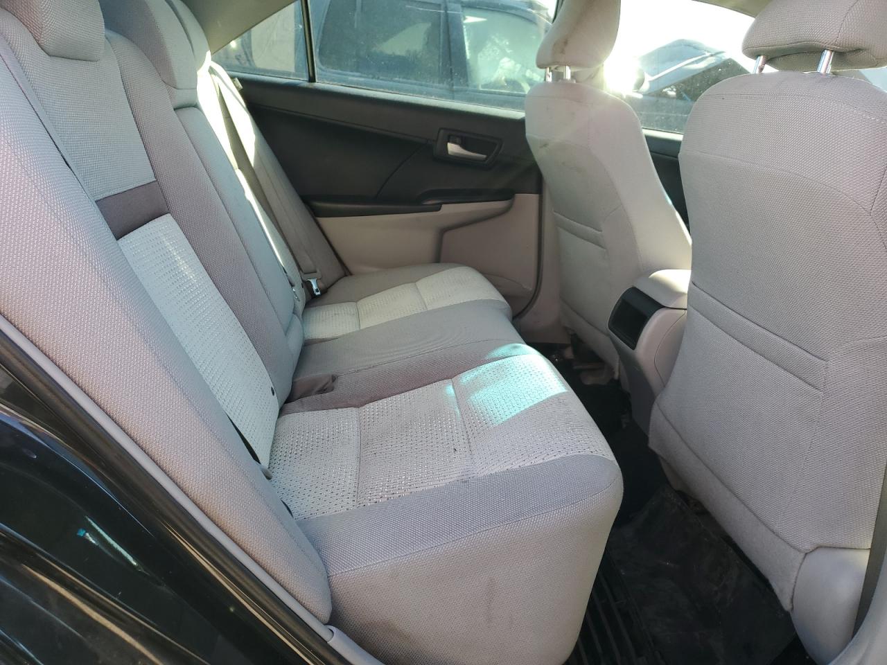2014 Toyota Camry - Image 10
