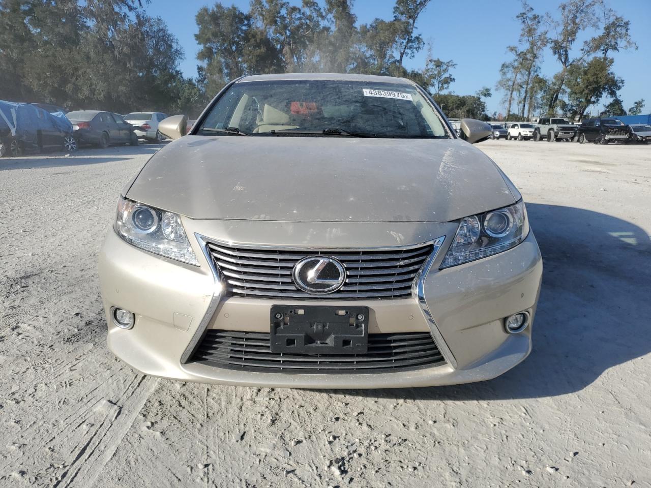 2014 Lexus ES - Image 5