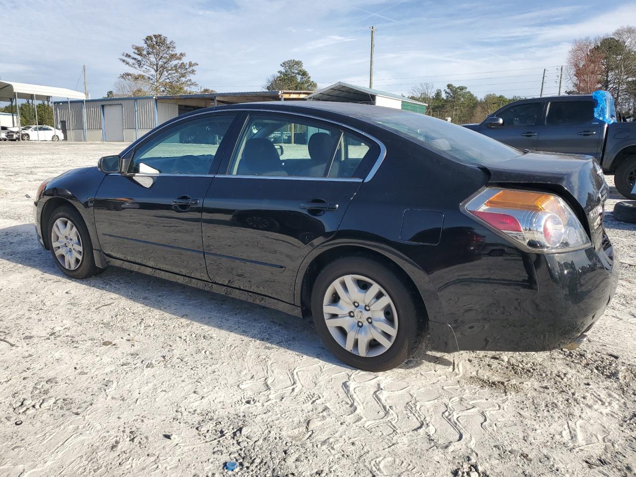 2012 Nissan Altima - Image 2