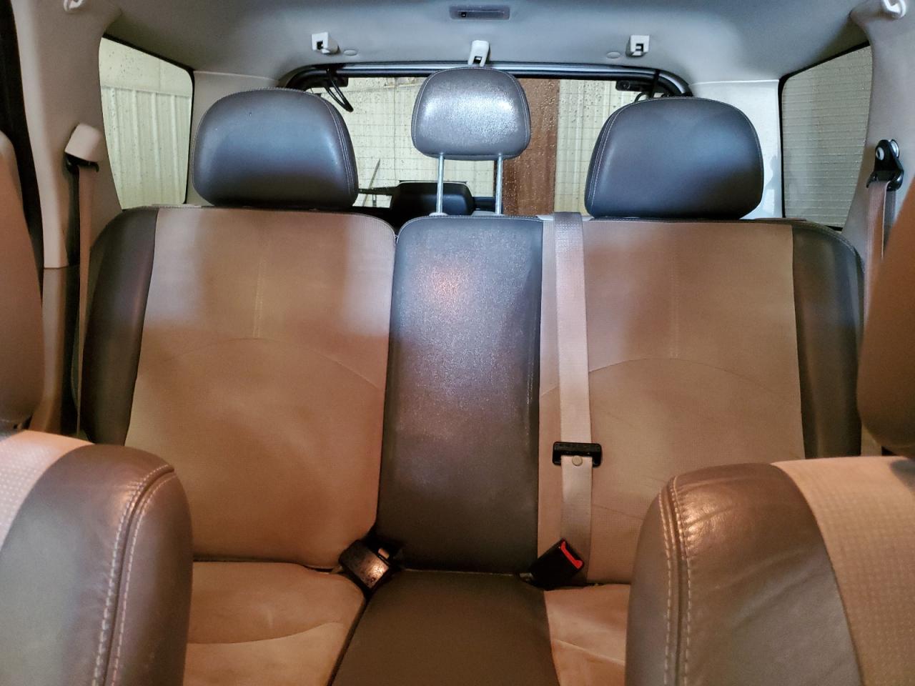 2010 Mercury Mariner - Image 10