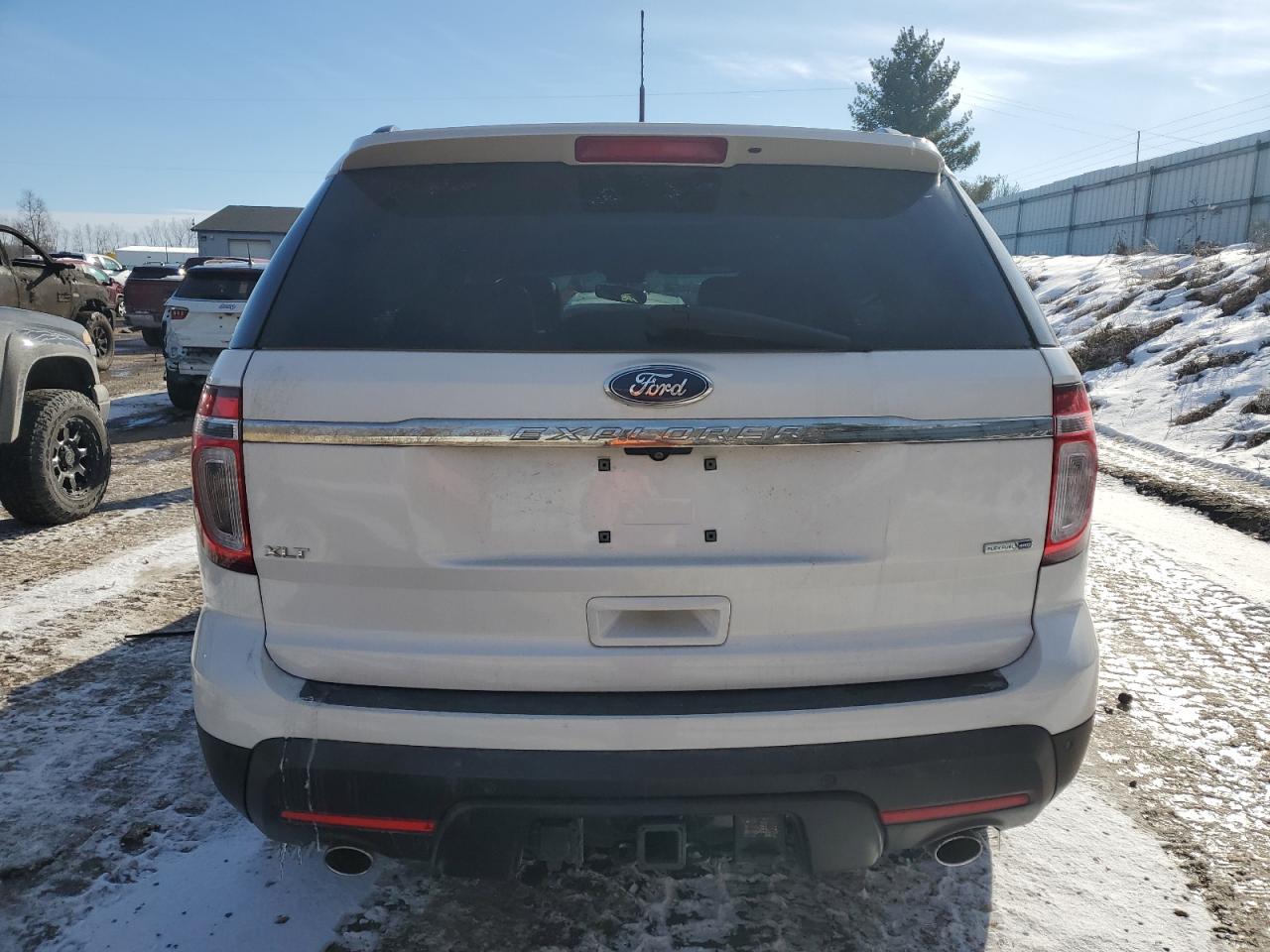 2014 Ford Explorer - Image 6
