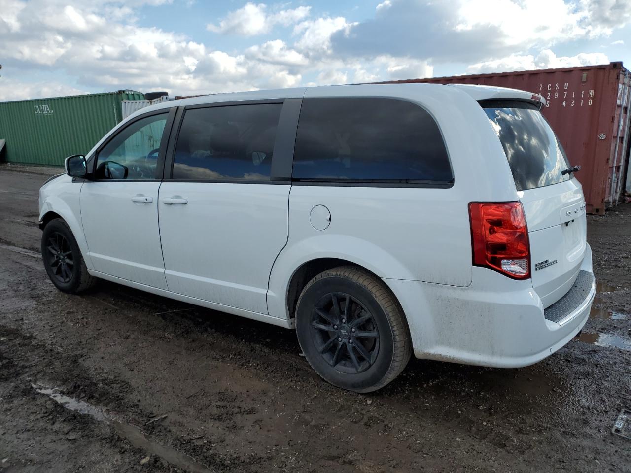 2019 Dodge Caravan - Image 2