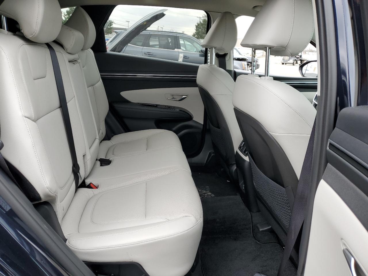 2022 Hyundai Tucson - Image 11