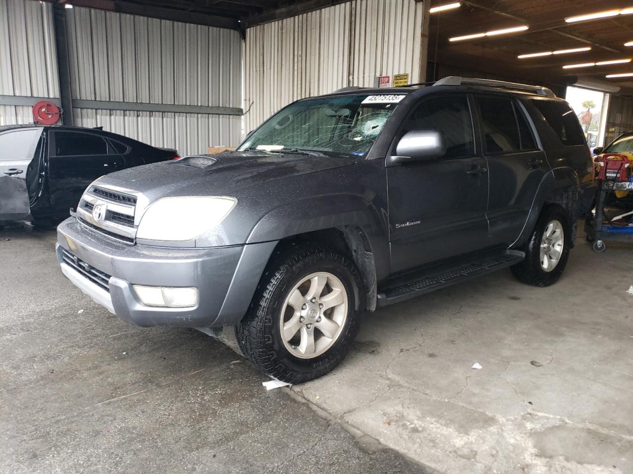 2005 Toyota 4Runner - Image 1