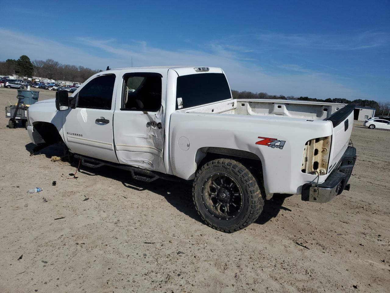 2011 Chevrolet Silverado - Image 2