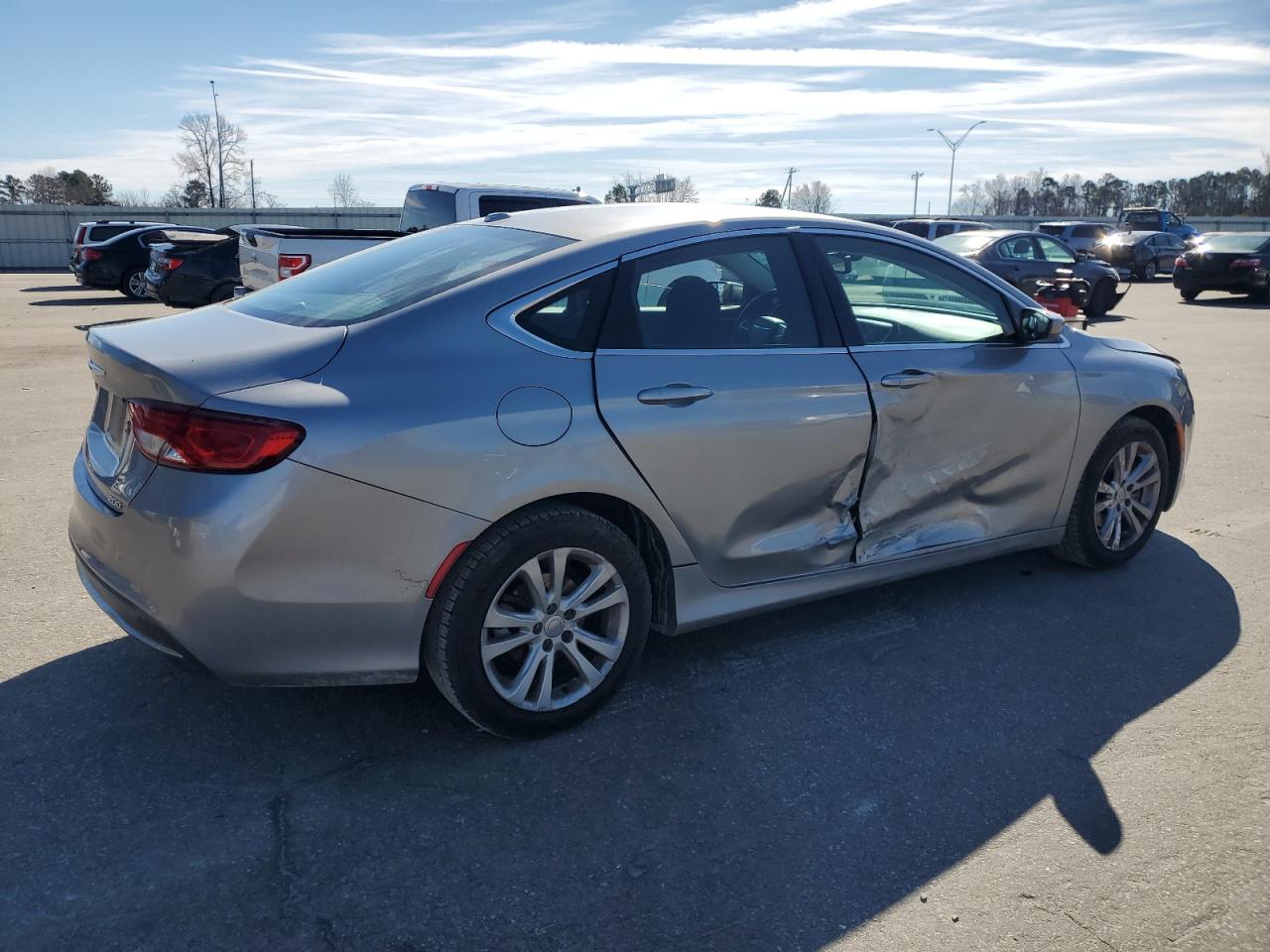 2015 Chrysler 200 - Image 3