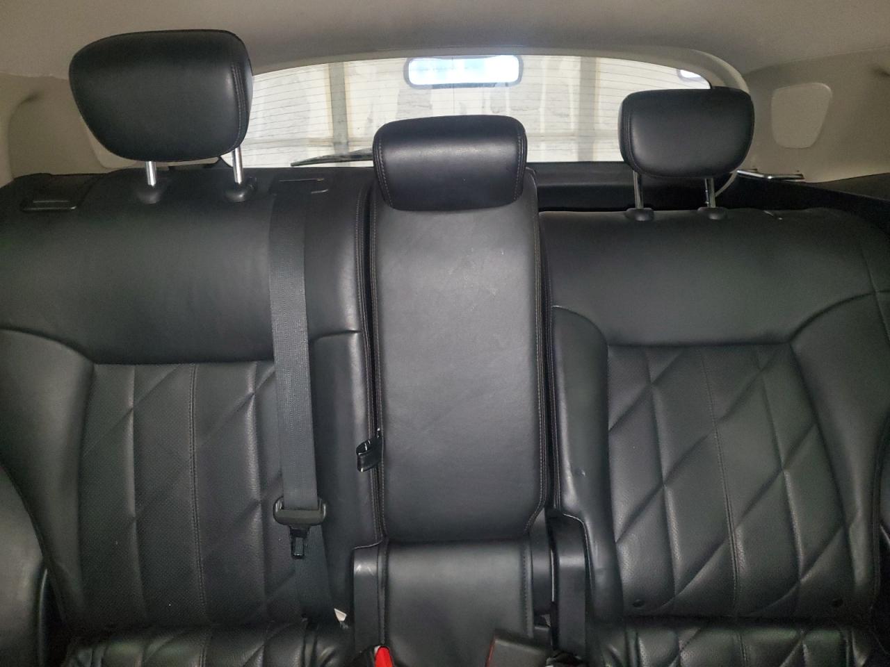 2010 Infiniti FX - Image 10