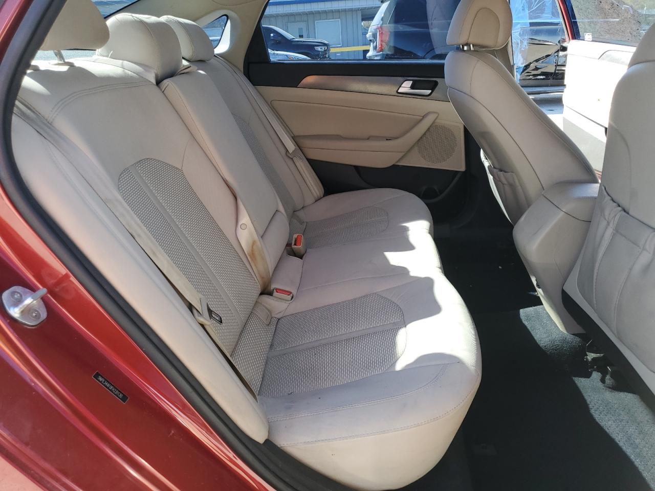 2015 Hyundai Sonata - Image 10