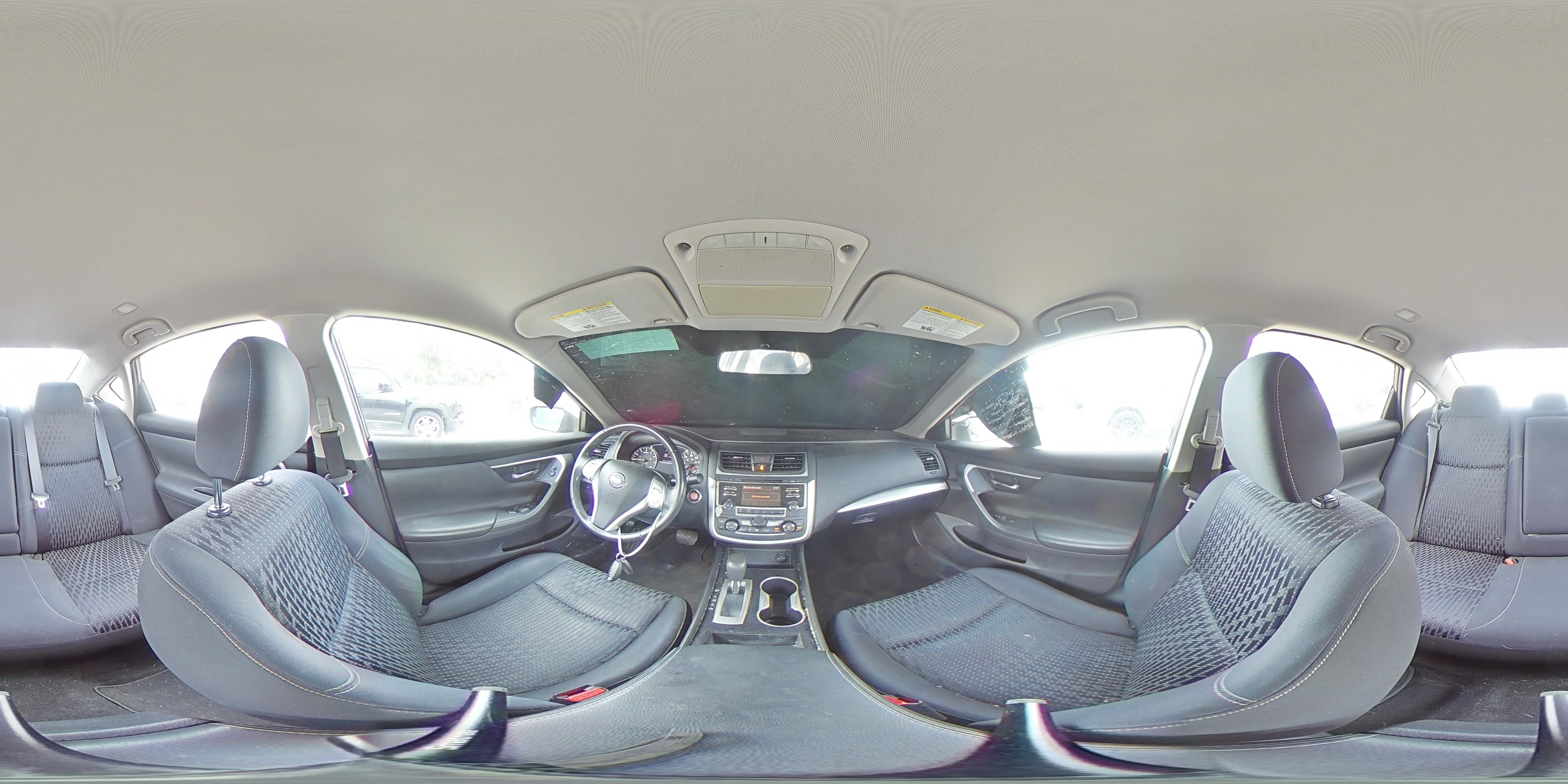 2017 Nissan Altima - Image 14