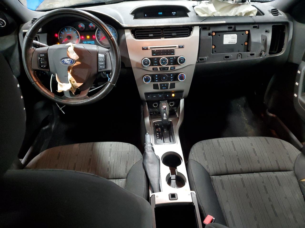 2010 Ford Focus - Image 8