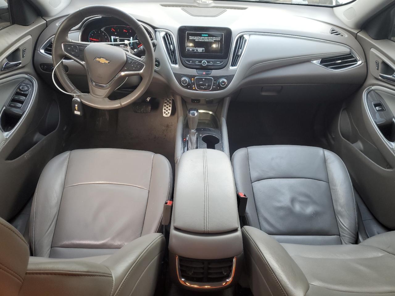 2017 Chevrolet Malibu - Image 8