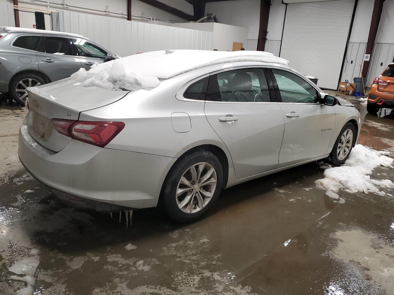 2020 Chevrolet Malibu - Image 3