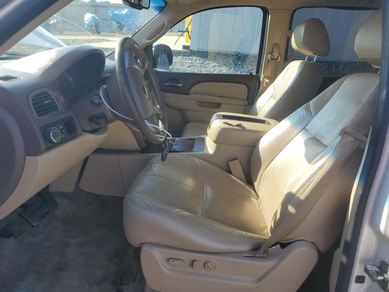 2012 Chevrolet Suburban - Image 7