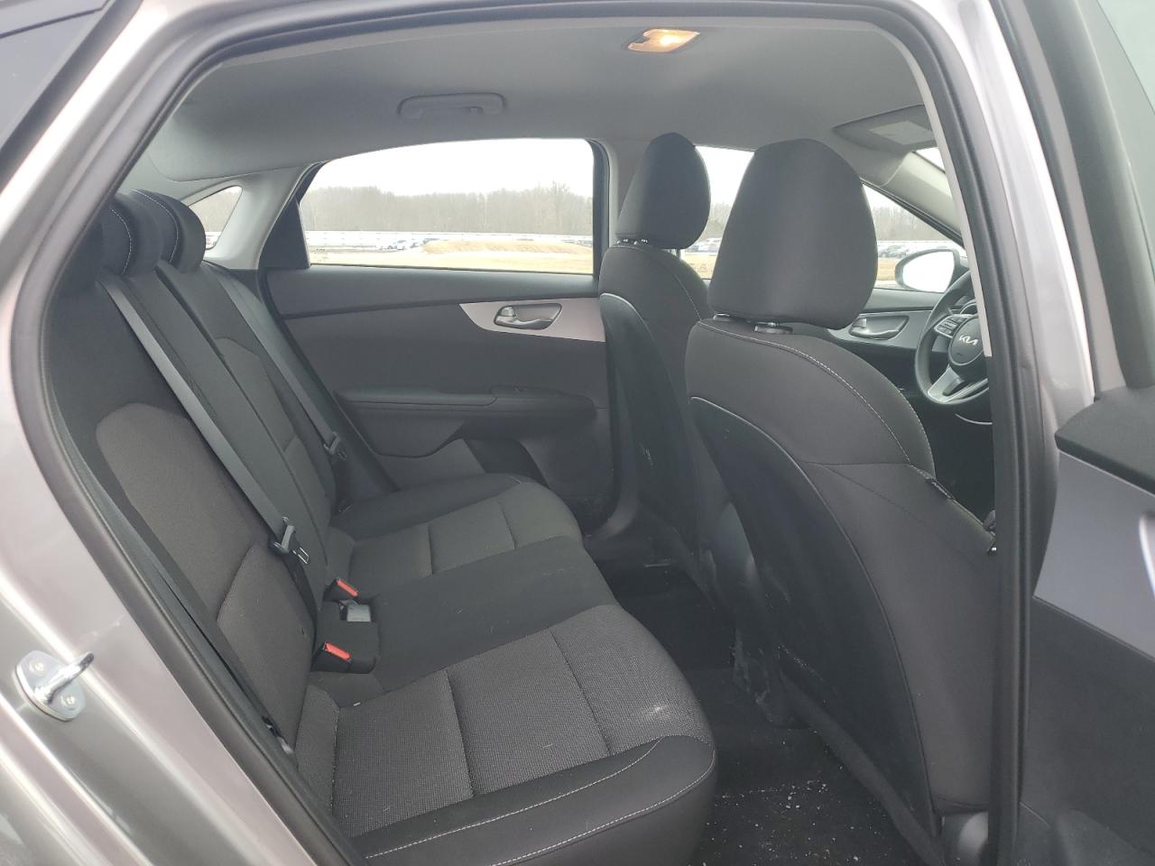 2024 Kia Forte - Image 10